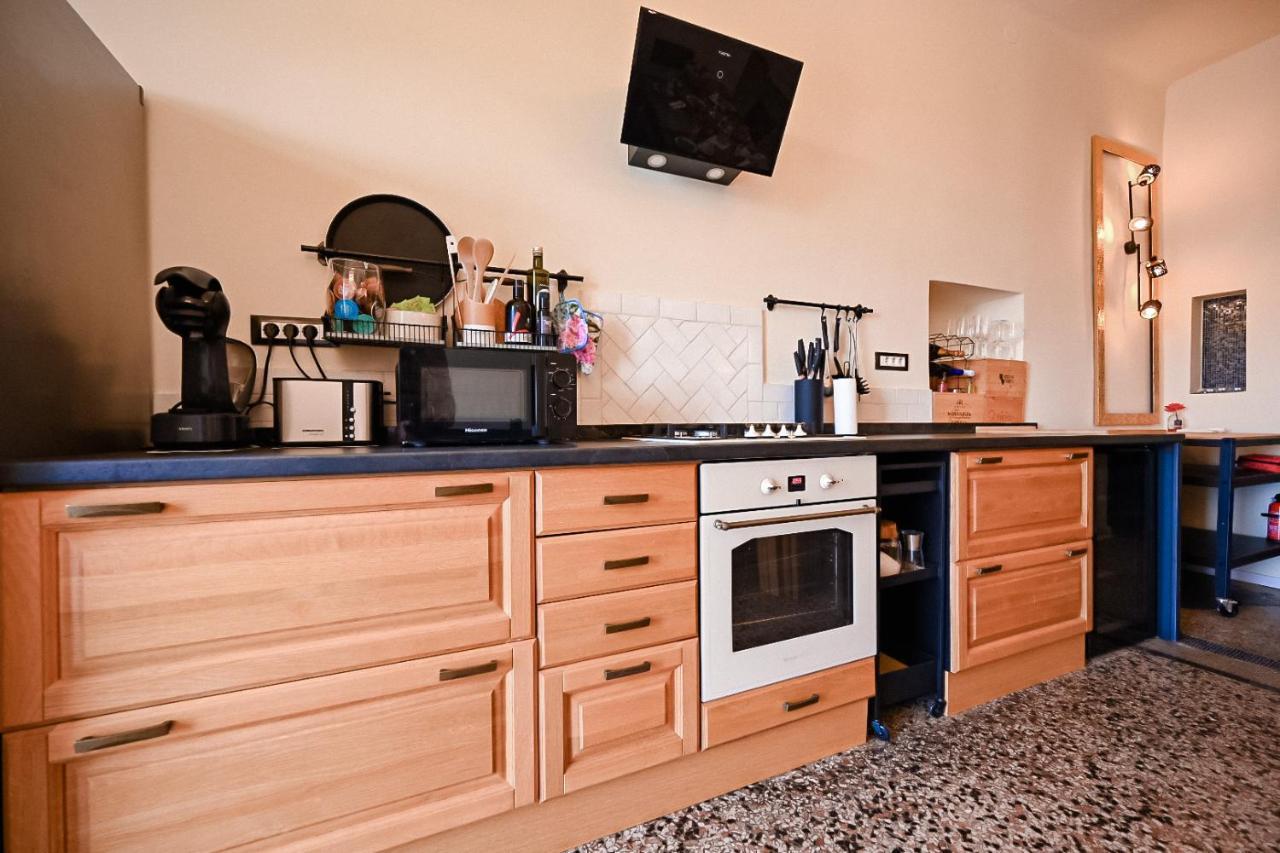 '2R' City Center Holidays And Workstays Rijeka Eksteriør bilde