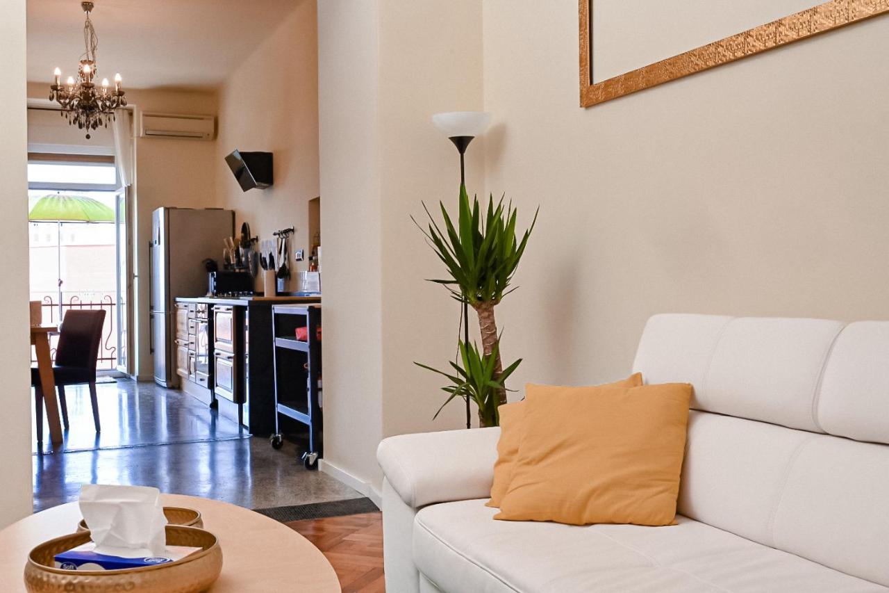 '2R' City Center Holidays And Workstays Rijeka Eksteriør bilde